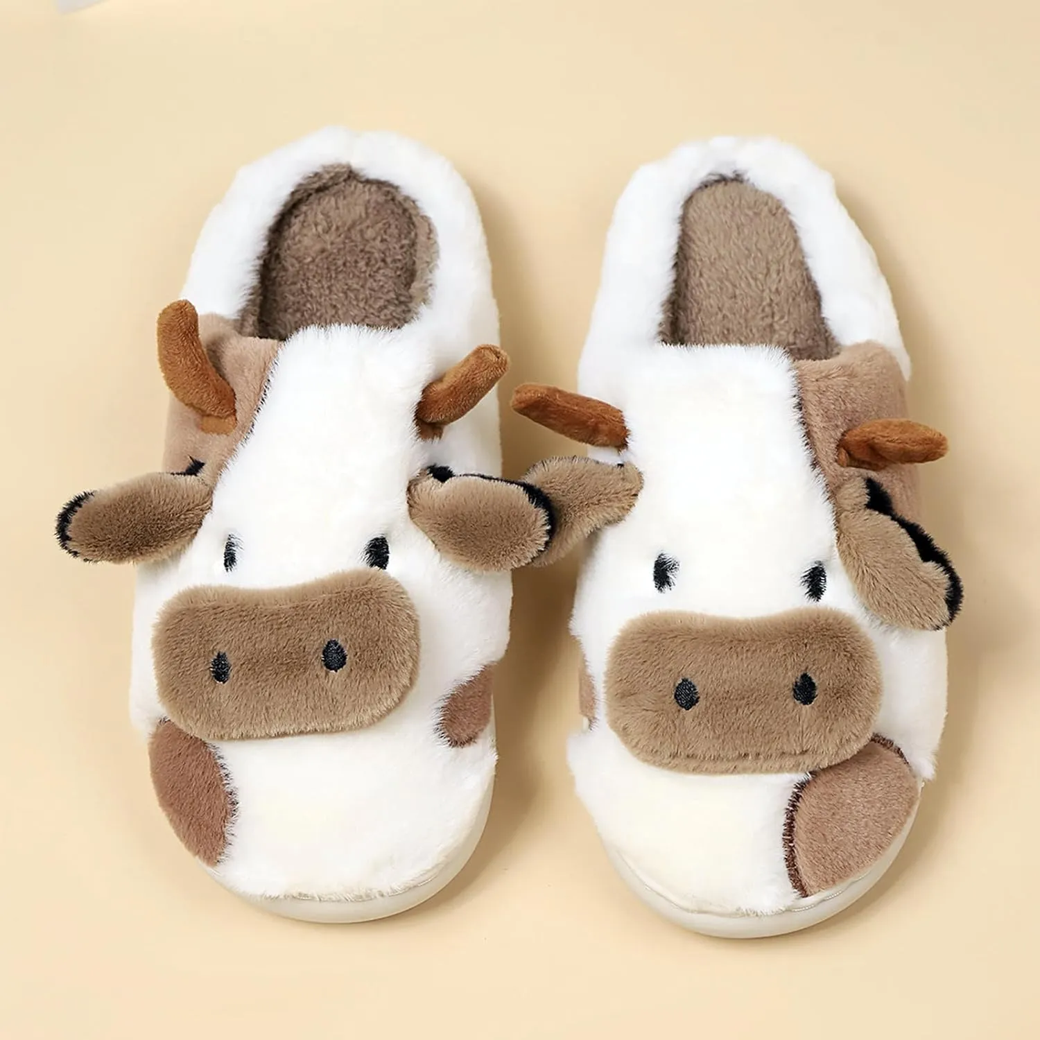 Cow Slippers for Women - Fluffy Animal Slipper for Adults, Cartoon Cute Cow Print Slides, Kawaii Winter Cotton Aesthetic House Shoes for Indoor and Outdoor Wear, Soft Fuzzy and Cozy
