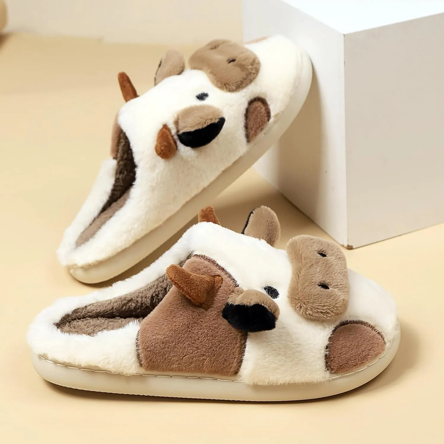 Cow Slippers for Women - Fluffy Animal Slipper for Adults, Cartoon Cute Cow Print Slides, Kawaii Winter Cotton Aesthetic House Shoes for Indoor and Outdoor Wear, Soft Fuzzy and Cozy