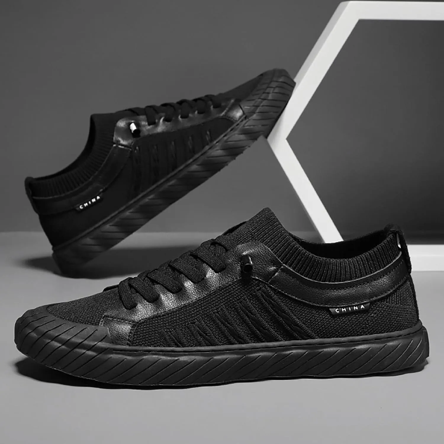 Mesh Shoes Men's Summer New Mesh Hollow Casual Sports Shoes Lightweight Breathable Summer Models Casual Sneaker for Men No