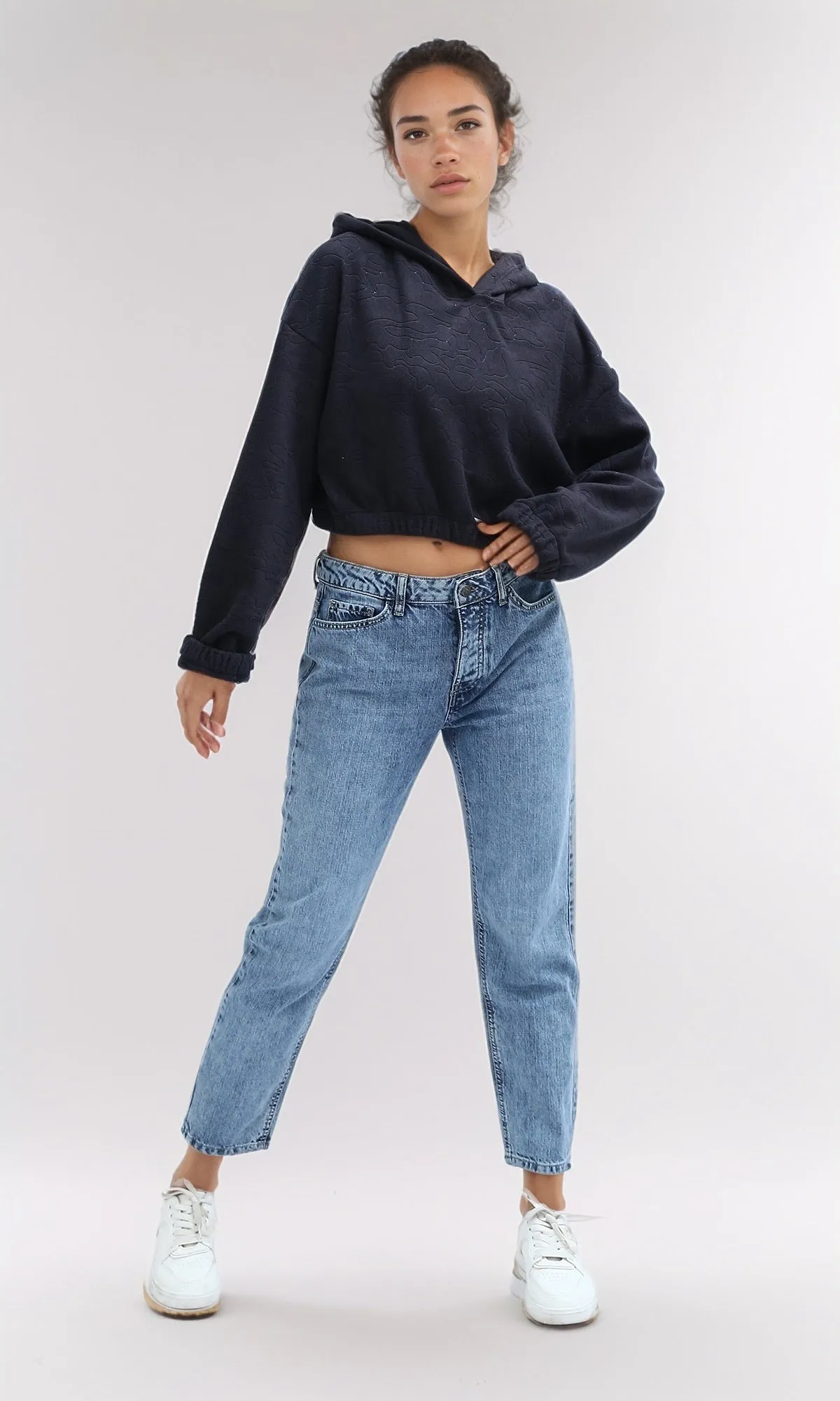 O200787 -  Slip On Black Solid Hoodie With Elastic Hem