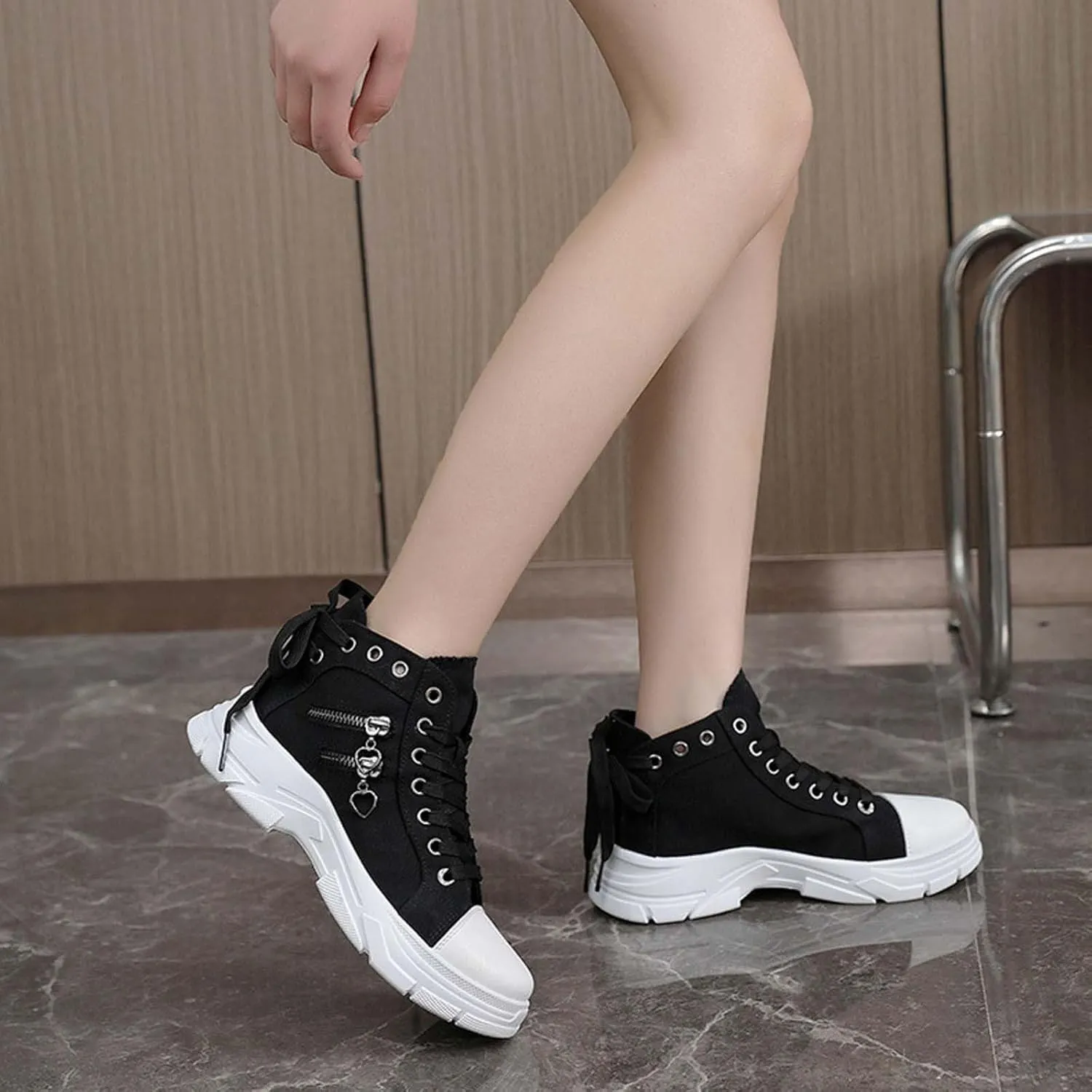 Women's Walking Shoes Fashionable Thick Sole Heightening Casual Shoes Non Slip Gym Workout Shoes Sneakers
